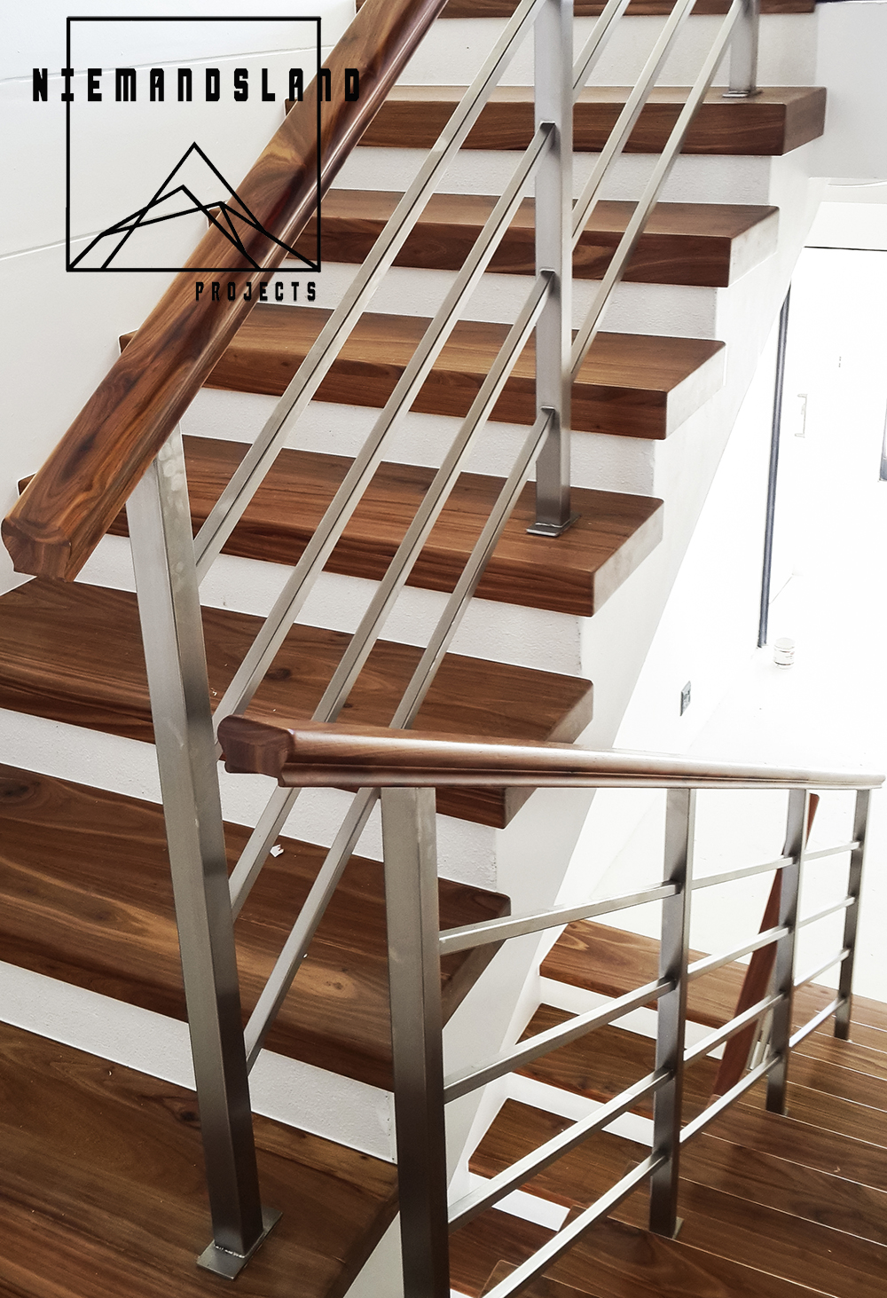 Niemandsland - Cadan cupboards - Step cladding