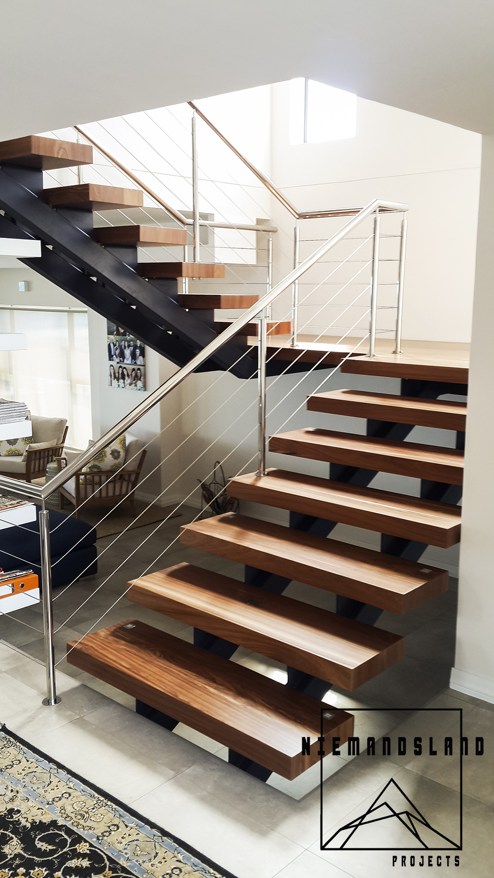 Niemandsland - Cadan cupboards - step cladding